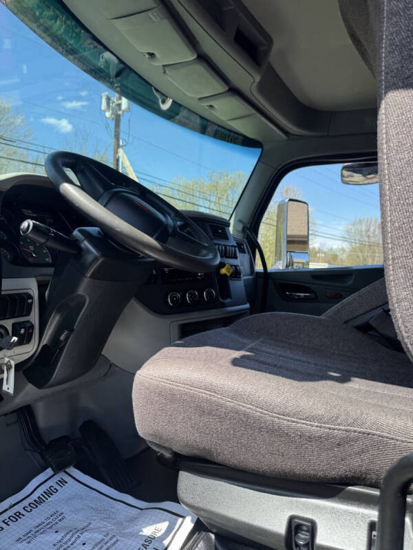 2021 Peterbilt 567