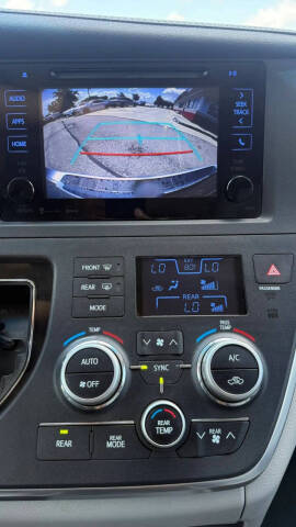 2016 Toyota Sienna