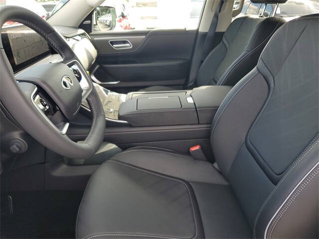 2026 Infiniti QX80 Luxe