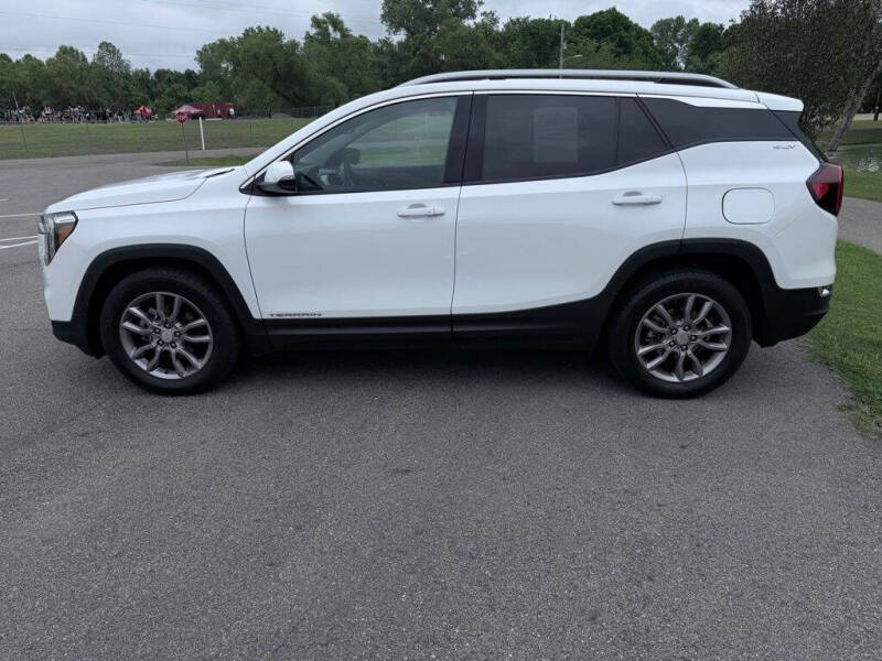 2024 GMC Terrain SLT