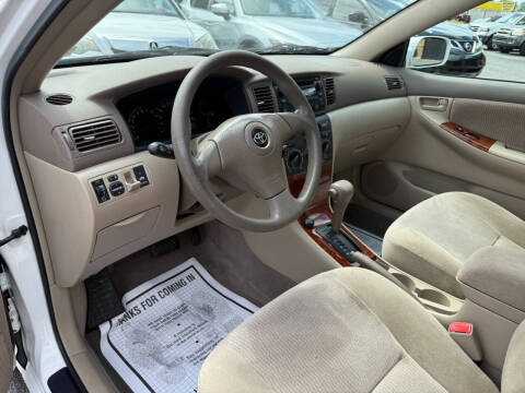 2005 Toyota Corolla LE