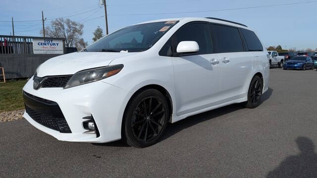 2018 Toyota Sienna SE Premium 8-Passenger