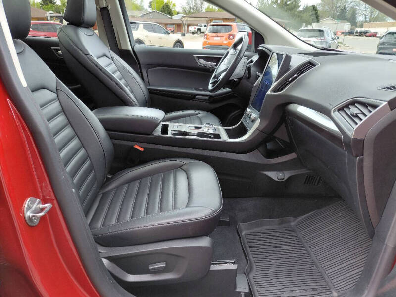 2024 Ford Edge
