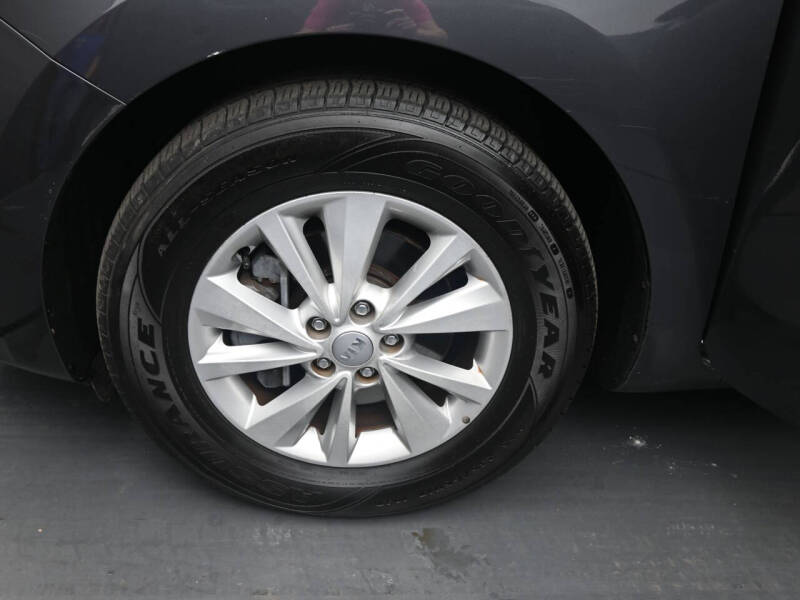 2017 Kia Sedona LX