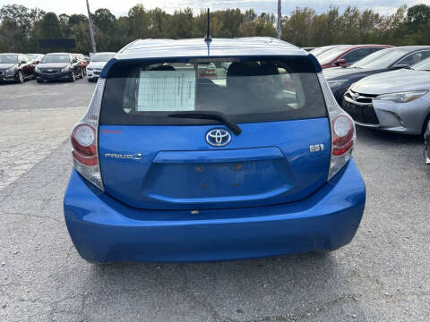 2014 Toyota Prius c Two