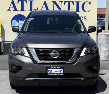 2020 Nissan Pathfinder SV