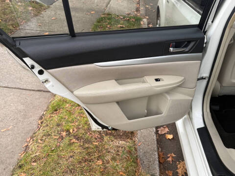 2014 Subaru Legacy 2.5i