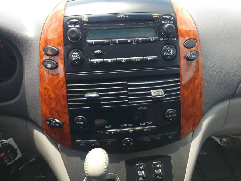 2008 Toyota Sienna XLE