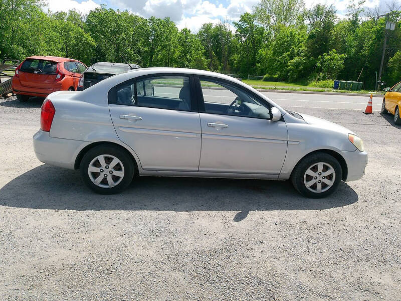 2009 Hyundai Accent GLS