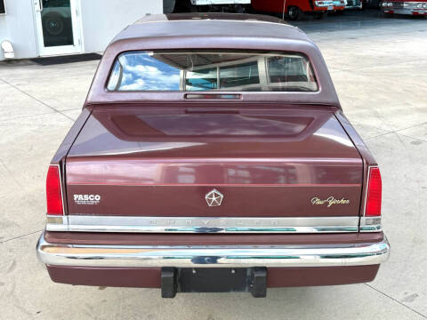 1990 Chrysler New Yorker