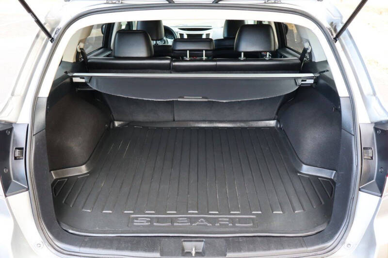 2010 Subaru Outback 3.6R Limited