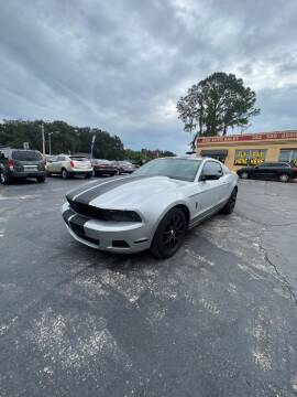 2010 Ford Mustang for sale at BSS AUTO SALES INC in Eustis FL