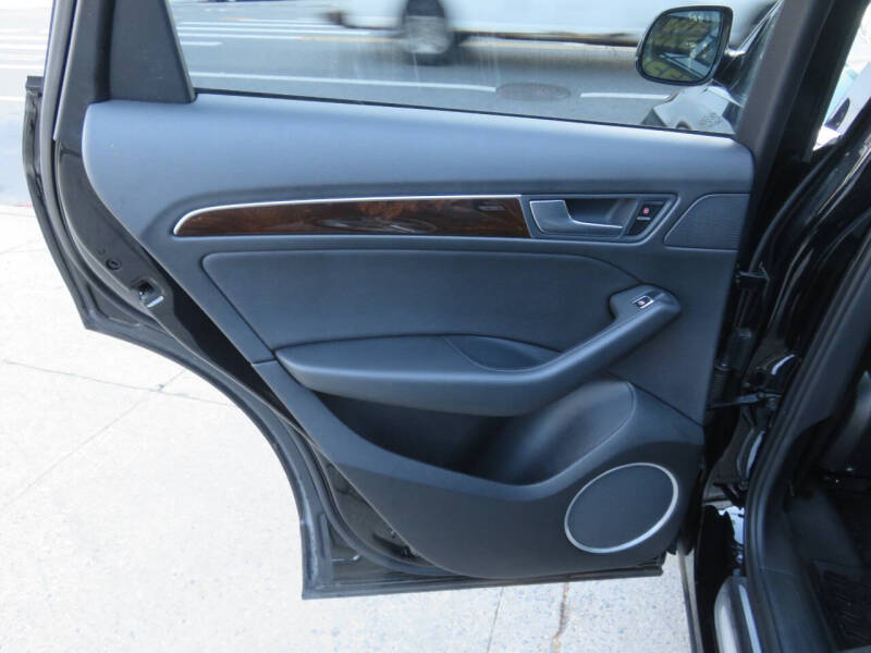 2017 Audi Q5 2.0T quattro Premium Plus