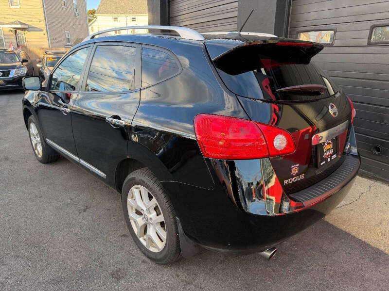 2012 Nissan Rogue SV w/SL Package