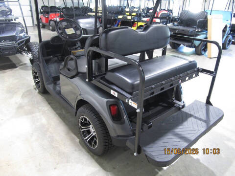 2020 E-Z-GO RXV 4
