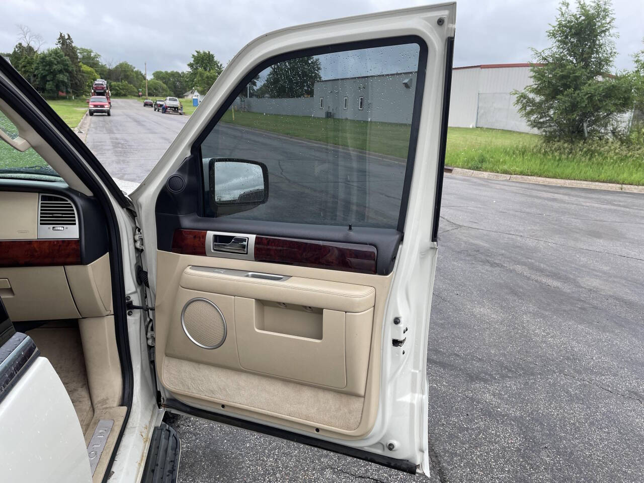 2005 Lincoln Navigator for sale at Twin Cities Auctions in Elk River, MN