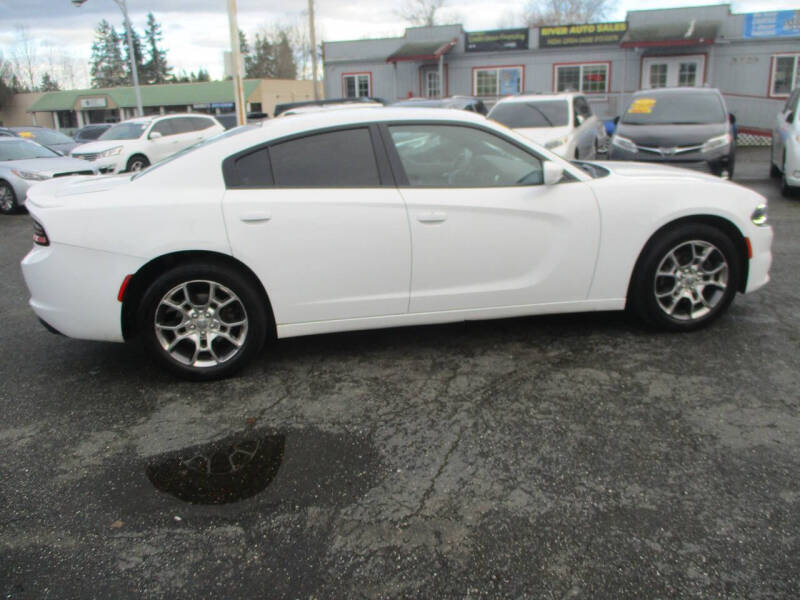 2016 Dodge Charger SXT