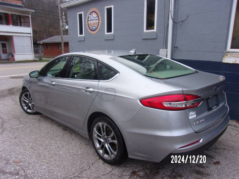 2020 Ford Fusion SEL photo 5