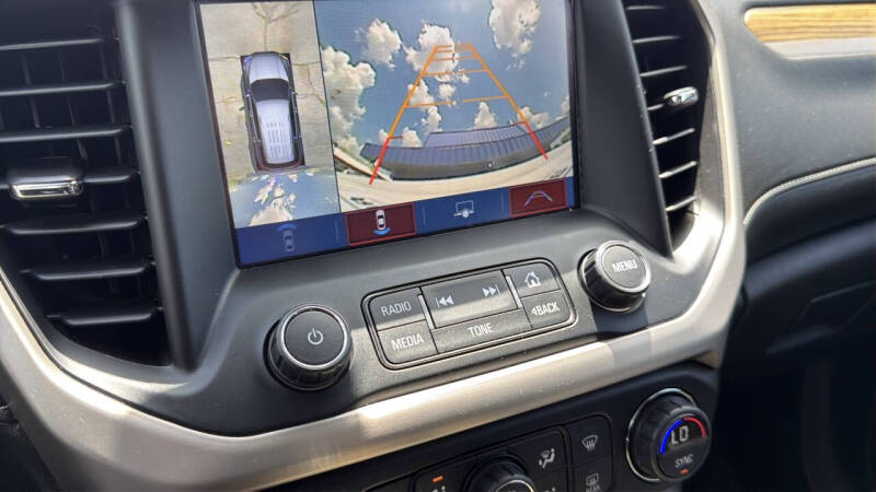 2017 GMC Acadia Denali