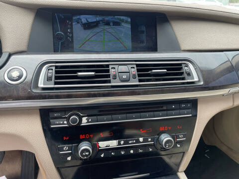 2010 BMW 7 Series 750Li xDrive