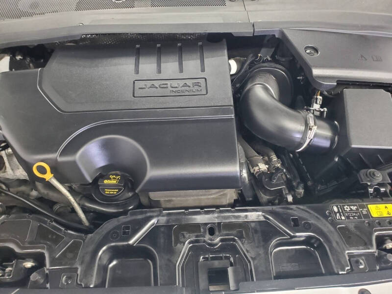 2021 Jaguar E-PACE P250 SE
