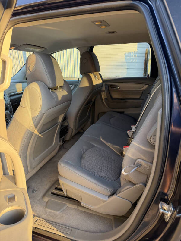 2017 Chevrolet Traverse LS