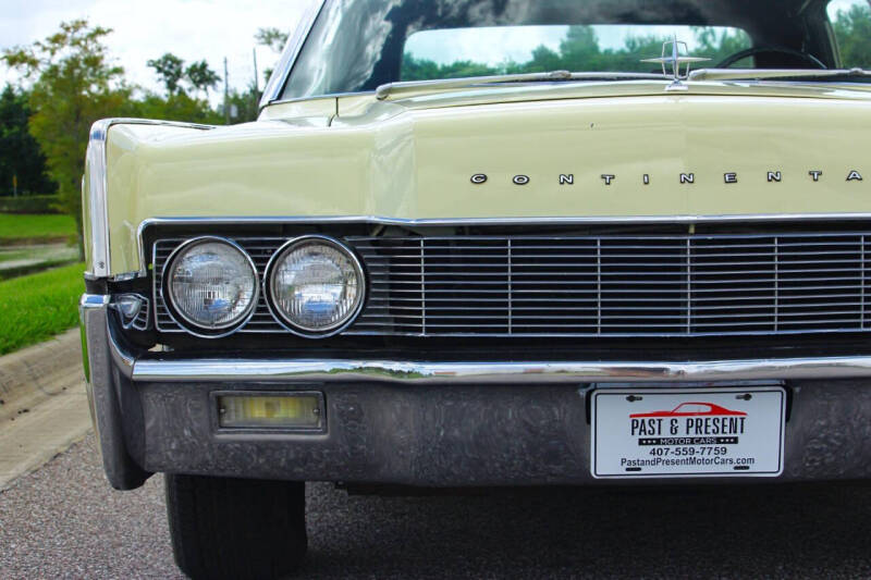 1967 Lincoln Continental