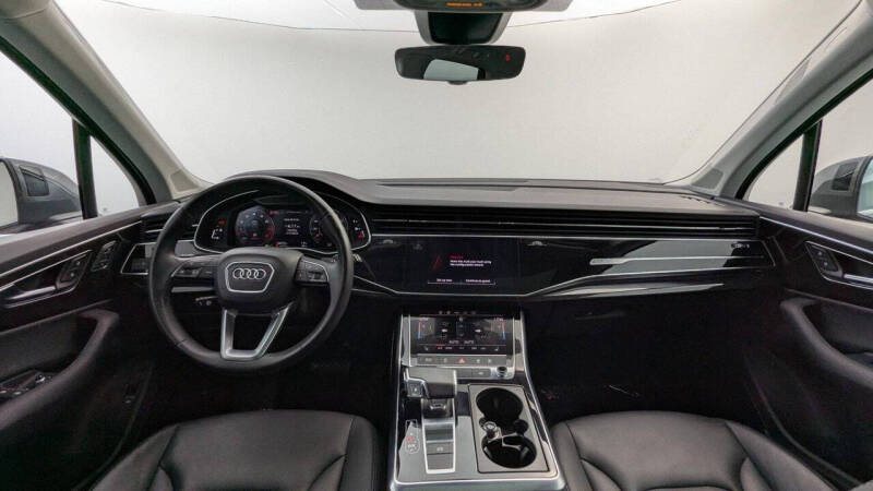 2022 Audi Q7 quattro Premium Plus 55 TFSI