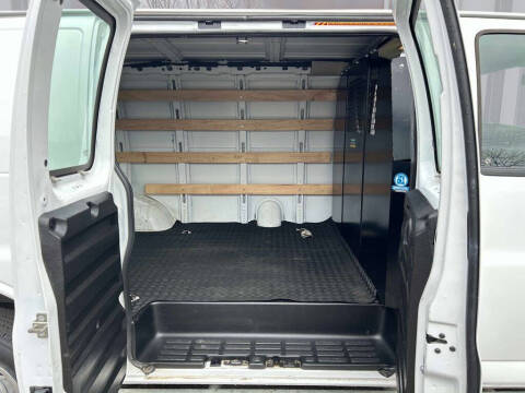 2024 GMC Savana 2500