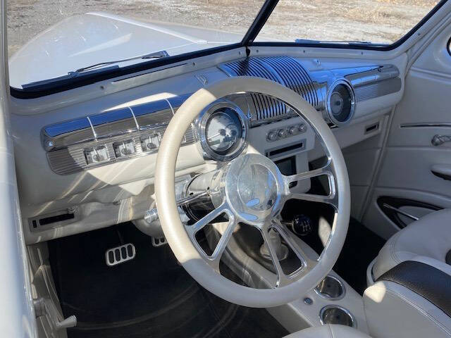 1948 Ford Coupe