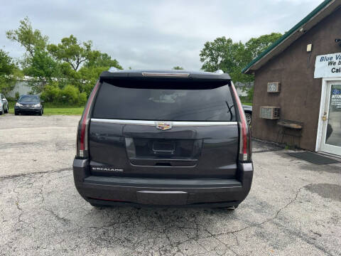 2016 Cadillac Escalade Luxury Collection