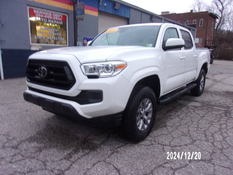 Toyota Tacoma's photo