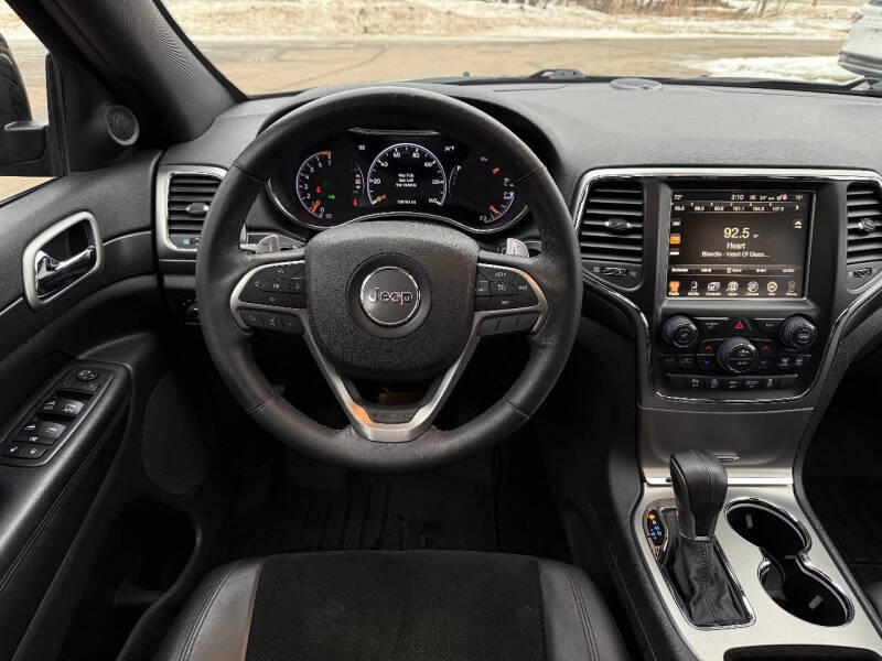 2017 Jeep Grand Cherokee Laredo