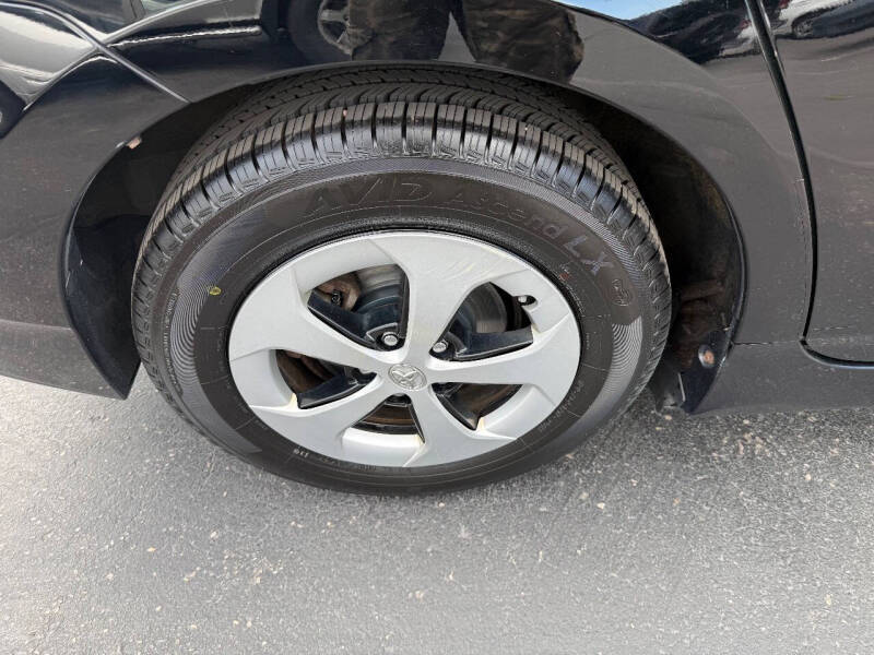 2013 Toyota Prius One