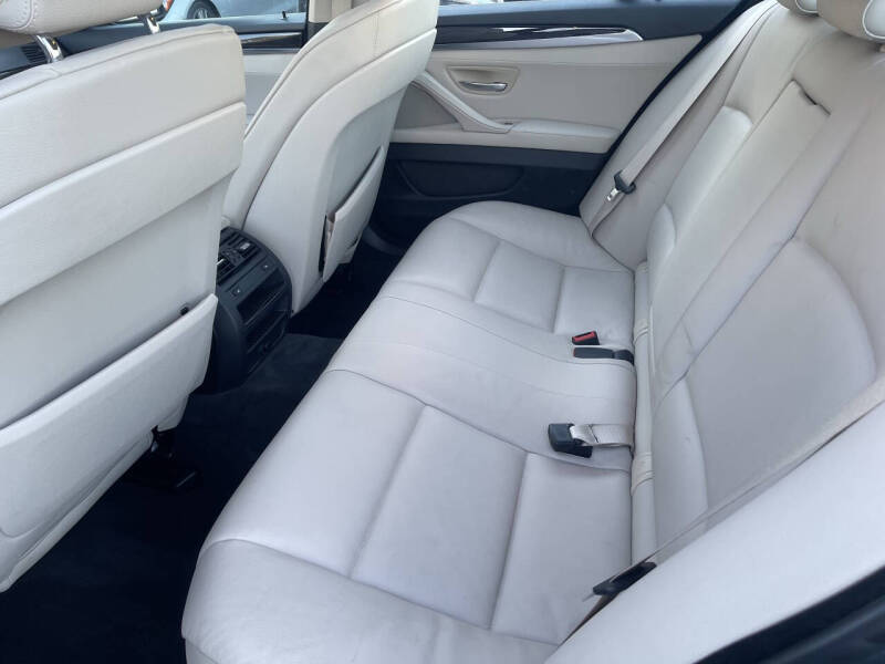 2012 BMW 5 Series 528i xDrive