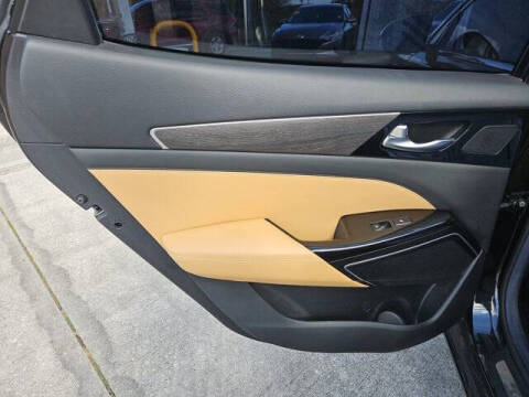 2020 Kia Cadenza Limited