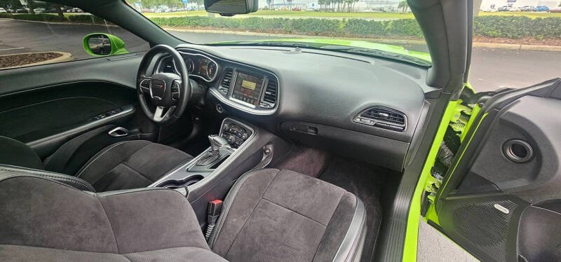 2015 Dodge Challenger R/T Plus