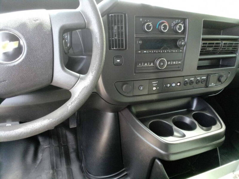 2017 Chevrolet Express 2500