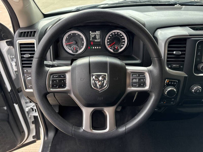 2024 RAM 1500 Classic SLT