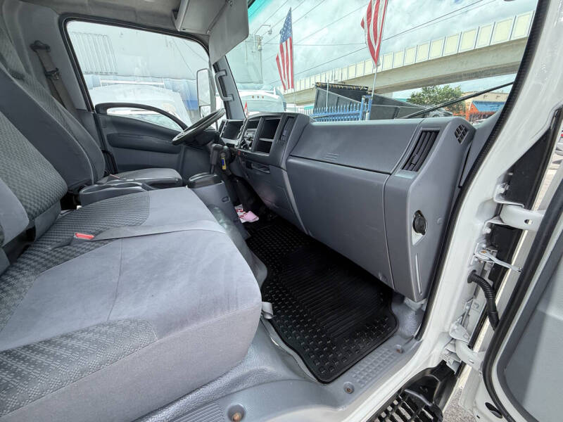 2014 Isuzu NPR