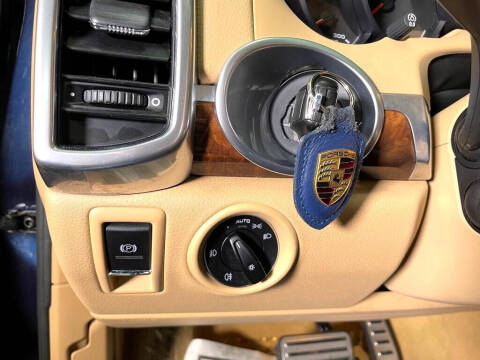 2011 Porsche Cayenne S Hybrid