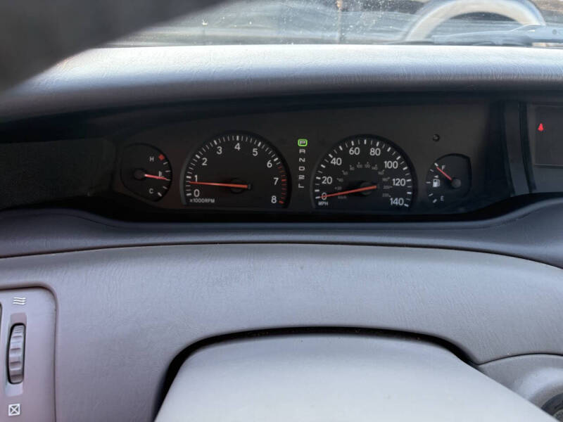 2003 Toyota Avalon XL