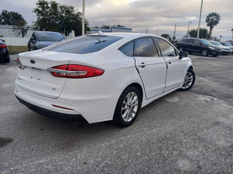 2019 Ford Fusion SE