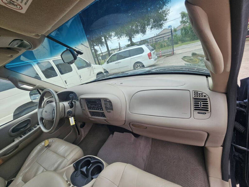 2002 Ford F-150 King Ranch - Photo 26