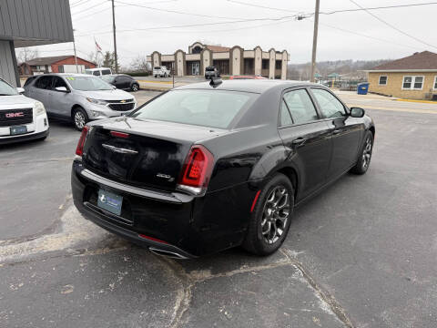 2016 Chrysler 300 S