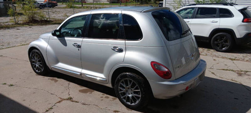 2010 Chrysler PT Cruiser Classic photo 3