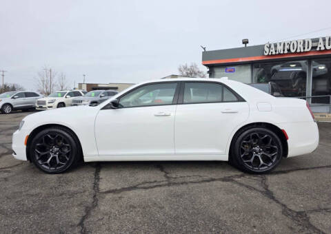 2019 Chrysler 300 Touring