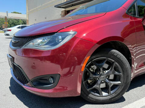 2018 Chrysler Pacifica Touring L Plus