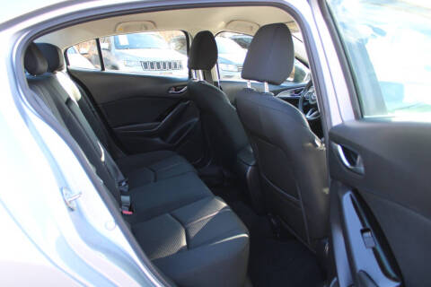 2017 Mazda MAZDA3 Sport