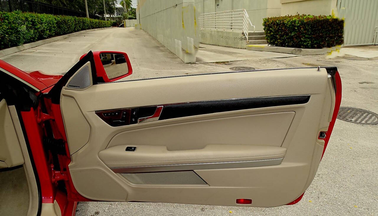 2010 Mercedes-Benz E-Class 31
